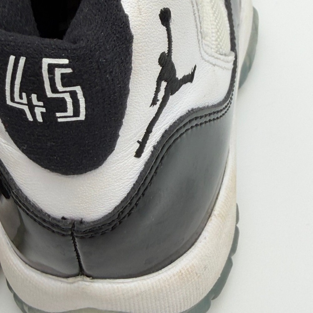 Jordan‎ 11 Retro Concord 378038-100 4Y - Picture 13 of 13
